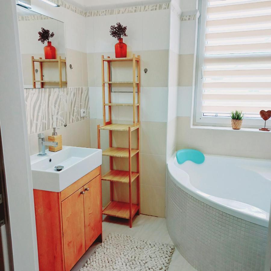 Apartman Pod Horama Apartment Jilemnice Bagian luar foto