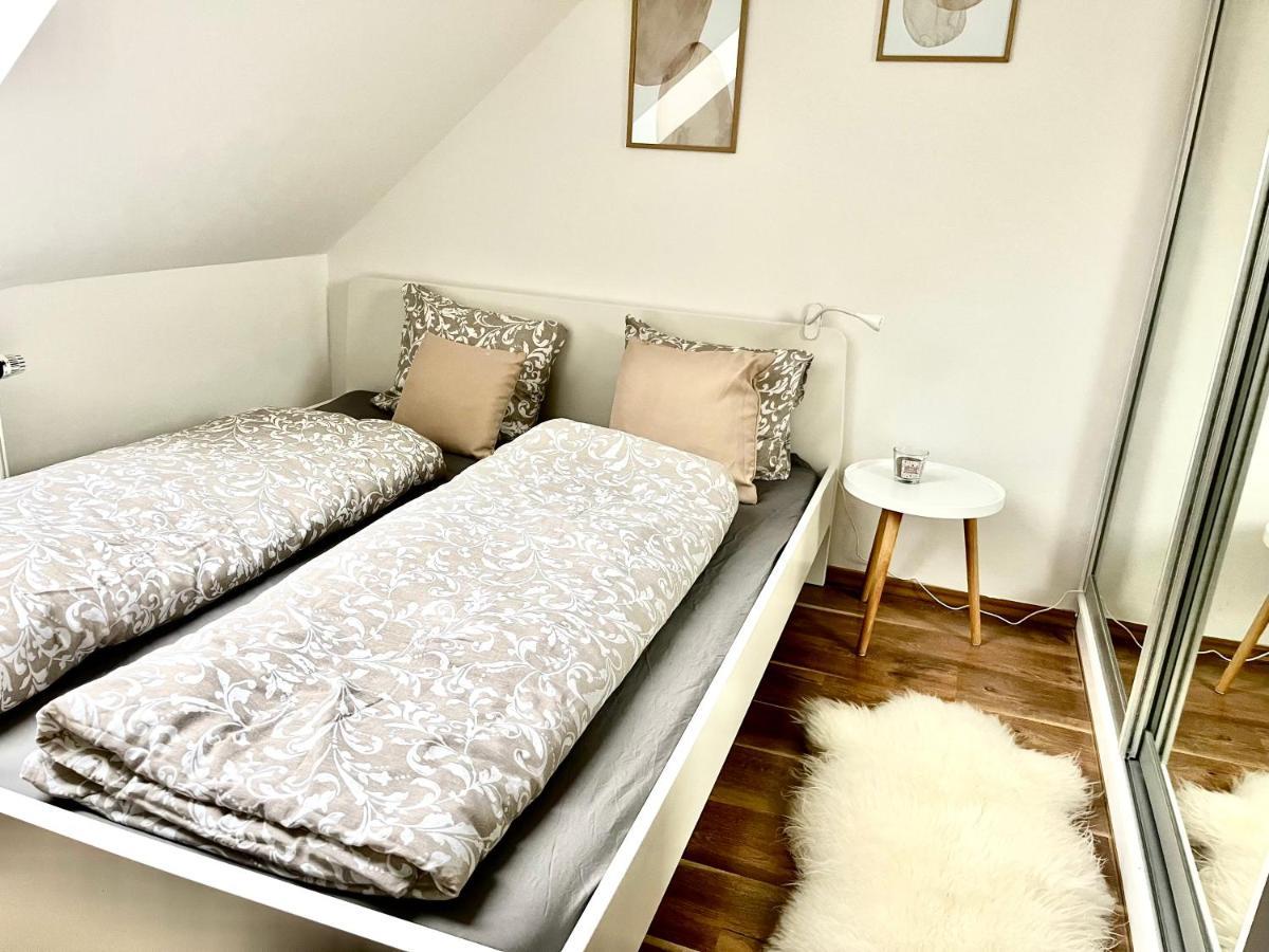 Apartman Pod Horama Apartment Jilemnice Bagian luar foto
